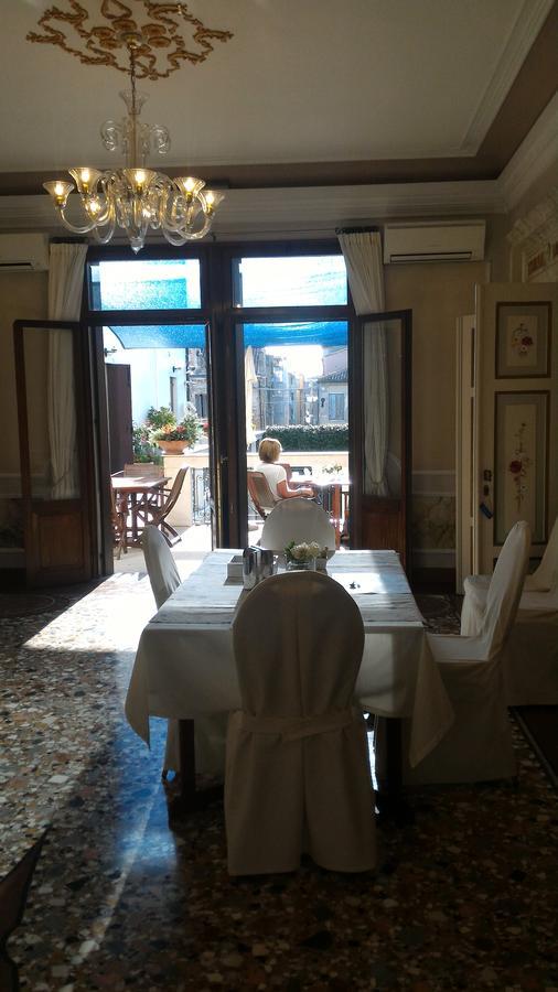 Bed and Breakfast Casa Di Carlo Goldoni - Dimora Storica Chioggia Zewnętrze zdjęcie