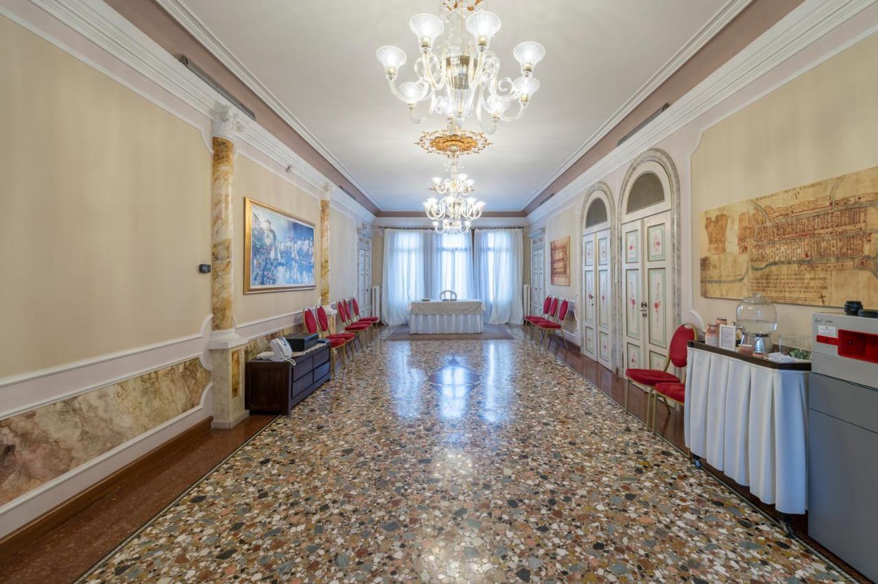 Bed and Breakfast Casa Di Carlo Goldoni - Dimora Storica Chioggia Zewnętrze zdjęcie